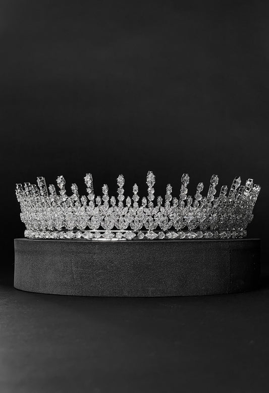 Unique and Elegant Bridal Tiara